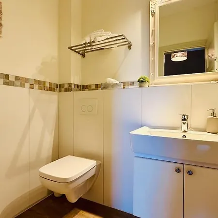 Fewozauber - Penthouse Weitsicht, 180qm, Neu, Best-lage, Riesen-dachterrasse 아파트 바트 도베란
